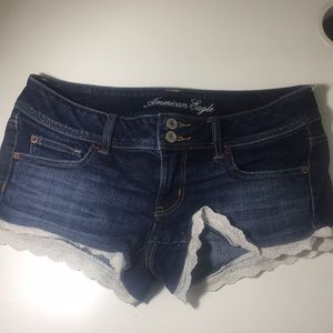 American Eagle size 6 Jean shorts